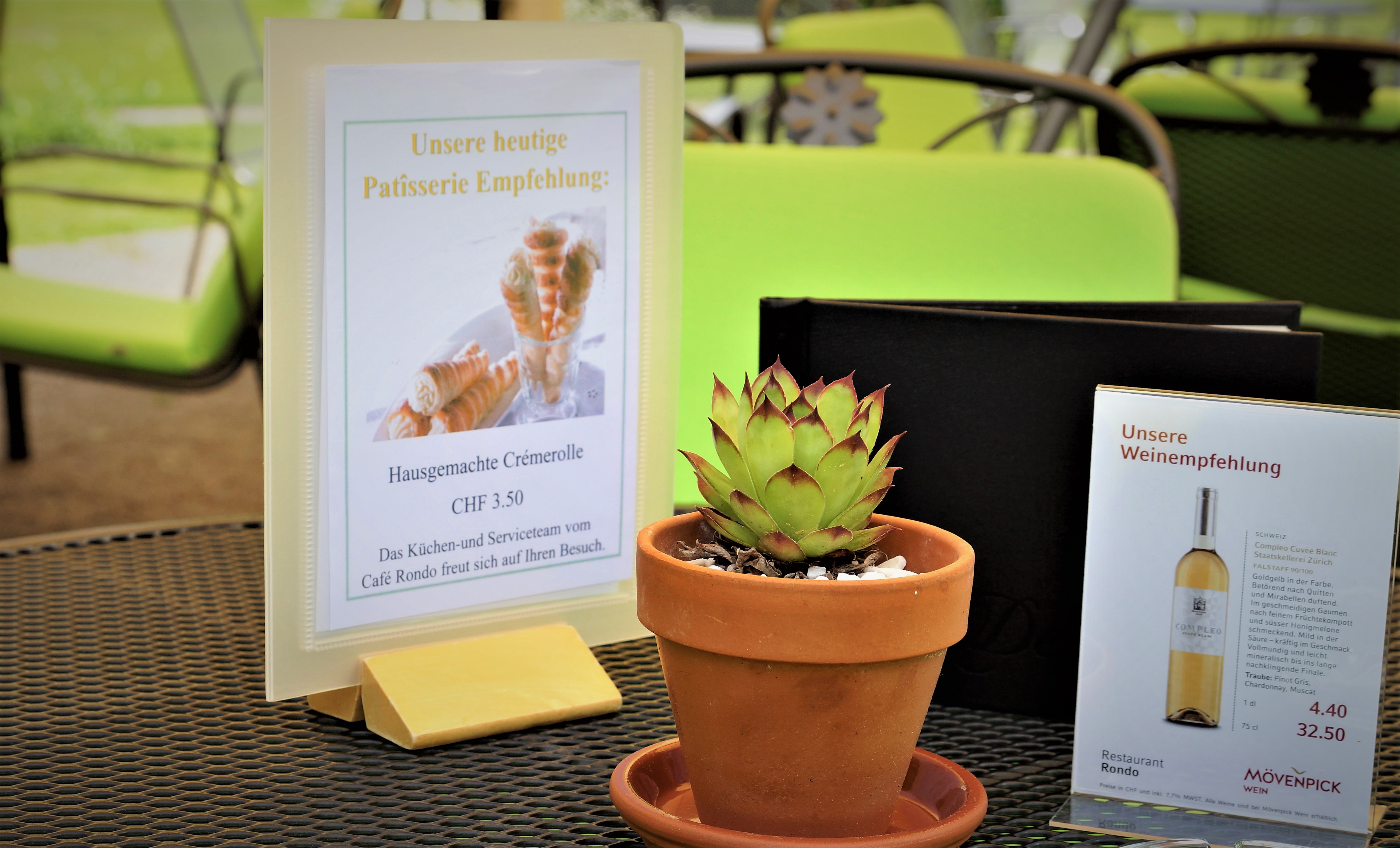 Impression von der Sonnenterrasse des Café Rondo